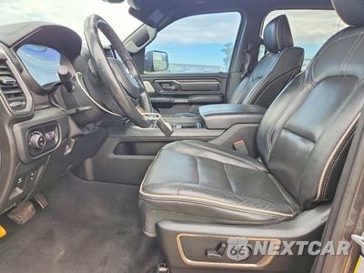 Zdjęcie 7 z 12 samochodu: 2019 RAM 1500 LIMITED VIN:1C6SRFHT0KN612616 - miniatura