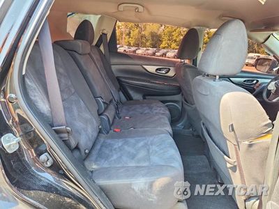 Zdjęcie 11 z 14 samochodu: 2016 NISSAN ROGUE S VIN:KNMAT2MV9GP648368 - miniatura