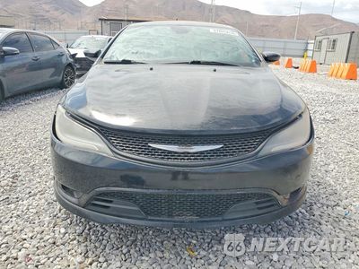Piąte zdjęcie samochodu w środku: 2015 CHRYSLER 200 S VIN:1C3CCCBG8FN572773 - miniatura