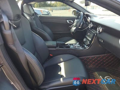 Zdjęcie 10 z 12 samochodu: 2018 MERCEDES-BENZ SLC 300 VIN:WDDPK3JA6JF154251 - miniatura