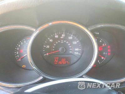 Zdjęcie 9 z 13 samochodu: 2011 KIA SORENTO EX VIN:5XYKUDA24BG060879 - miniatura