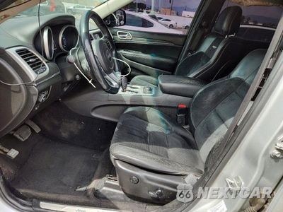 Zdjęcie 7 z 14 samochodu: 2012 JEEP GRAND CHEROKEE SRT-8 VIN:1C4RJFDJ6CC279208 - miniatura