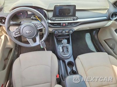 Zdjęcie 8 z 13 samochodu: 2020 KIA FORTE 4D VIN:3KPF24AD1LE141023 - miniatura
