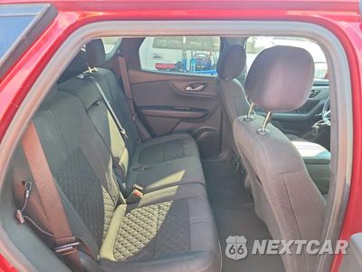 Zdjęcie 10 z 12 samochodu: 2020 CHEVROLET BLAZER 1LT VIN:3GNKBBRA8LS535737 - miniatura