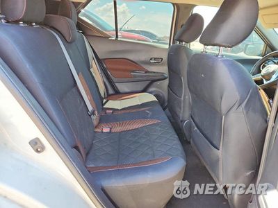 Zdjęcie 11 z 13 samochodu: 2018 NISSAN KICKS SR VIN:3N1CP5CU5JL505477 - miniatura
