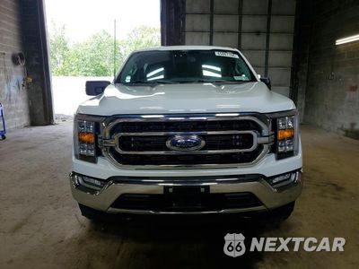 Piąte zdjęcie samochodu w środku: 2022 FORD F150 SUPERCREW VIN:1FTEW1EP1NFA52497 - miniatura