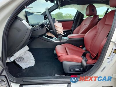 Zdjęcie 7 z 12 samochodu: 2024 BMW 330I VIN:3MW69FF02R8E31272 - miniatura