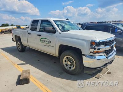 Czwarte zdjęcie samochodu z boku: 2016 CHEVROLET SILVERADO K1500 VIN:1GCVKNEC9GZ242677 - miniatura