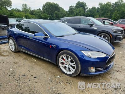 Czwarte zdjęcie samochodu z boku: 2015 TESLA MODEL S P85D VIN:5YJSA4H43FF089996 - miniatura