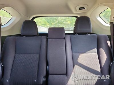 Zdjęcie 10 z 13 samochodu: 2015 TOYOTA RAV4 XLE VIN:JTMRFREVXFD154599 - miniatura