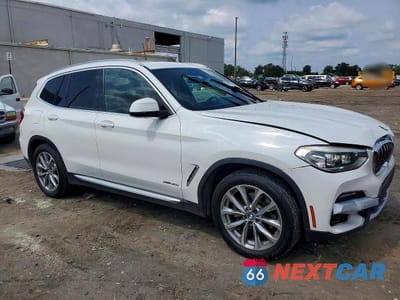 Czwarte zdjęcie samochodu z boku: 2018 BMW X3 XDRIVE30I VIN:5UXTR9C54JLC72650 - miniatura