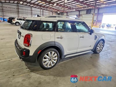 Trzecie zdjęcie samochodu z tyłu: 2019 MINI COOPER S COUNTRYMAN ALL4 VIN:WMZYT5C56K3E69483 - miniatura