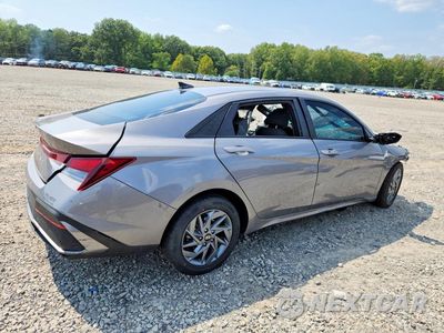 Trzecie zdjęcie samochodu z tyłu: 2024 HYUNDAI ELANTRA SEL VIN:KMHLM4DG5RU820818 - miniatura