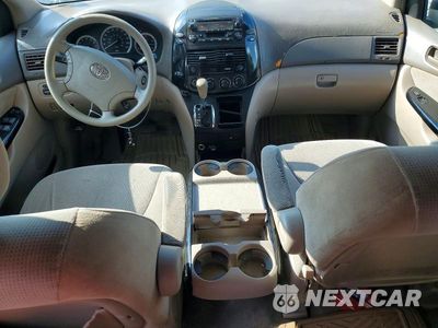 Zdjęcie 8 z 13 samochodu: 2004 TOYOTA SIENNA LE 7 PASSENGER VIN:5TDZA23C84S096792 - miniatura