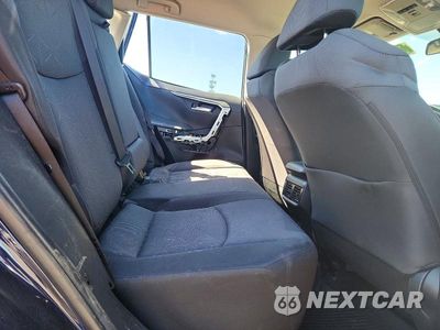 Zdjęcie 11 z 13 samochodu: 2020 TOYOTA RAV4 XLE VIN:JTMP1RFV9LJ031880 - miniatura
