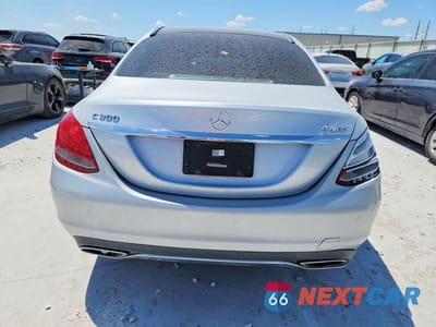 Zdjęcie 6 z 12 samochodu: 2017 MERCEDES-BENZ C 300 4MATIC VIN:55SWF4KB3HU227922 - miniatura