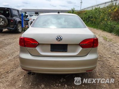 Zdjęcie 6 z 12 samochodu: 2014 VOLKSWAGEN JETTA TDI VIN:3VWLL7AJ0EM234032 - miniatura
