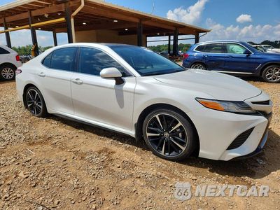 Czwarte zdjęcie samochodu z boku: 2020 TOYOTA CAMRY XSE VIN:4T1K61AK1LU976987 - miniatura