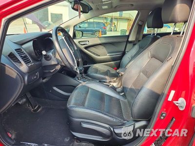 Zdjęcie 7 z 13 samochodu: 2016 KIA FORTE EX VIN:KNAFZ4A82G5447791 - miniatura