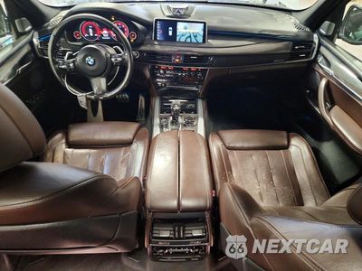 Zdjęcie 8 z 13 samochodu: 2018 BMW X5 XDRIVE35I VIN:5UXKR0C55J0X85850 - miniatura