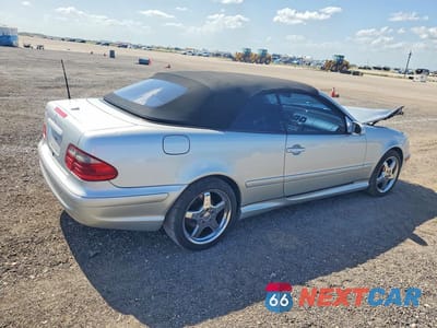 Trzecie zdjęcie samochodu z tyłu: 2003 MERCEDES-BENZ CLK 430 VIN:WDBLK70G63T138012 - miniatura