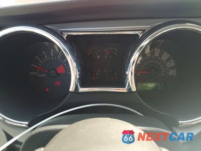Zdjęcie 9 z 12 samochodu: 2005 FORD MUSTANG GT VIN:1ZVHT82H855228797 - miniatura