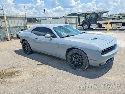 Czwarte zdjęcie samochodu z boku: 2021 DODGE CHALLENGER SXT VIN:2C3CDZAG1MH637616 - miniatura