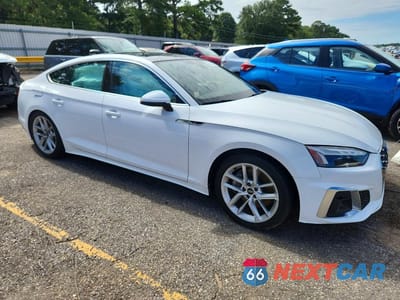 Czwarte zdjęcie samochodu z boku: 2024 AUDI A5 PREMIUM PLUS 45 VIN:WAUFACF52RA052889 - miniatura