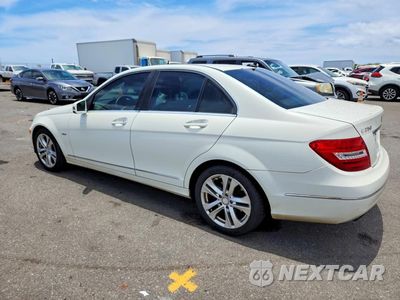 Drugie zdjęcie samochodu z przodu: 2012 MERCEDES-BENZ C 250 VIN:WDDGF4HB2CR240201 - miniatura
