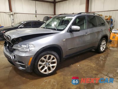 2013 BMW X5 XDRIVE35I 5UXZV4C57D0B06055 - główne zdjęcie licytacji z USA - miniatura