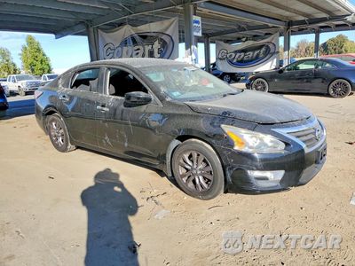 Czwarte zdjęcie samochodu z boku: 2015 NISSAN ALTIMA 2.5 S VIN:1N4AL3AP1FN900125 - miniatura