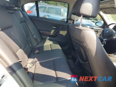 Zdjęcie 10 z 12 samochodu: 2006 BMW 325 I VIN:WBAVB13576PT23939 - miniatura