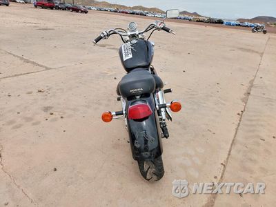 Czwarte zdjęcie samochodu z boku: 1995 HONDA VT1100 C2 VIN:1HFSC3207SA003883 - miniatura