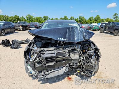 Piąte zdjęcie samochodu w środku: 2023 KIA SPORTAGE EX VIN:KNDPVCAG6P7042915 - miniatura