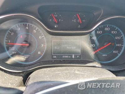 Zdjęcie 9 z 12 samochodu: 2018 CHEVROLET CRUZE LS VIN:1G1BC5SMXJ7177833 - miniatura
