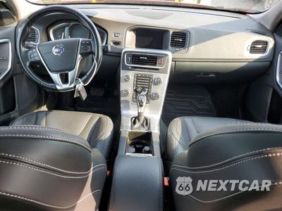 Zdjęcie 8 z 12 samochodu: 2018 VOLVO V60 T5 DYNAMIC VIN:YV140MSL0J2376875 - miniatura