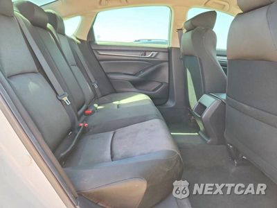 Zdjęcie 10 z 12 samochodu: 2020 HONDA ACCORD LX VIN:1HGCV1F12LA087419 - miniatura