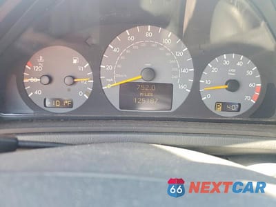 Zdjęcie 9 z 12 samochodu: 2003 MERCEDES-BENZ CLK 430 VIN:WDBLK70G63T138012 - miniatura