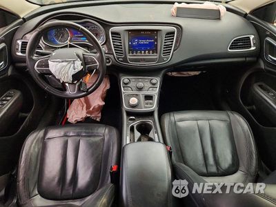 Zdjęcie 8 z 13 samochodu: 2015 CHRYSLER 200 C VIN:1C3CCCCB7FN501096 - miniatura