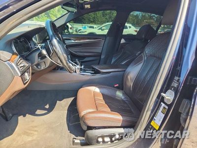 Zdjęcie 7 z 12 samochodu: 2018 BMW 530 XI VIN:WBAJA7C55JWA72571 - miniatura