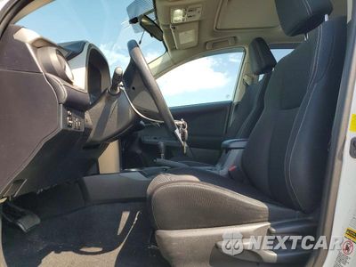 Zdjęcie 7 z 12 samochodu: 2013 TOYOTA RAV4 XLE VIN:2T3RFREV8DW083144 - miniatura