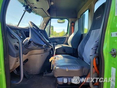 Zdjęcie 7 z 13 samochodu: 2018 FREIGHTLINER CASCADIA 125 VIN:3AKJGEDR1JDKC8706 - miniatura