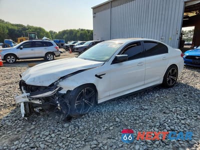 2019 BMW M5 WBSJF0C54KB284243 - główne zdjęcie licytacji z USA - miniatura