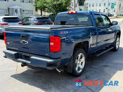 Trzecie zdjęcie samochodu z tyłu: 2017 CHEVROLET SILVERADO K1500 LT VIN:1GCVKREC8HZ243781 - miniatura