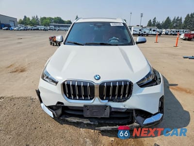 Piąte zdjęcie samochodu w środku: 2023 BMW X1 XDRIVE28I VIN:WBX73EF04P5X48065 - miniatura