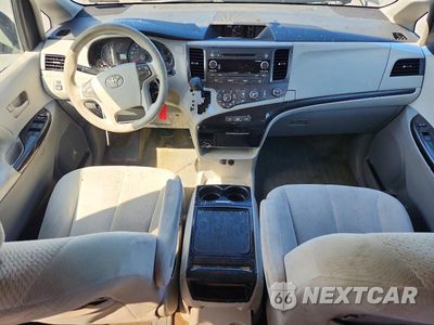 Zdjęcie 8 z 13 samochodu: 2012 TOYOTA SIENNA LE VIN:5TDKK3DC2CS183699 - miniatura