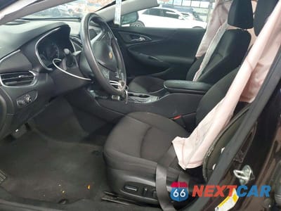 Zdjęcie 7 z 12 samochodu: 2020 CHEVROLET MALIBU LT VIN:1G1ZD5STXLF053413 - miniatura
