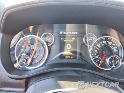 Zdjęcie 9 z 12 samochodu: 2024 RAM 3500 VIN:3C7WRTCLXRG203447 - miniatura