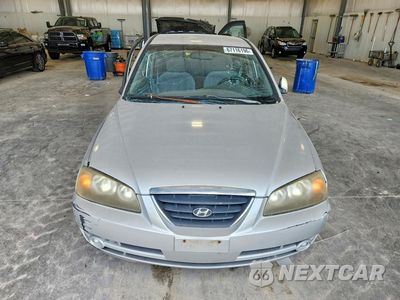Piąte zdjęcie samochodu w środku: 2005 HYUNDAI ELANTRA GLS VIN:KMHDN46D25U073824 - miniatura