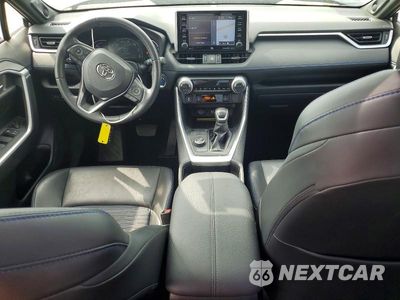 Zdjęcie 8 z 13 samochodu: 2019 TOYOTA RAV4 XSE VIN:JTMEWRFV8KD515660 - miniatura